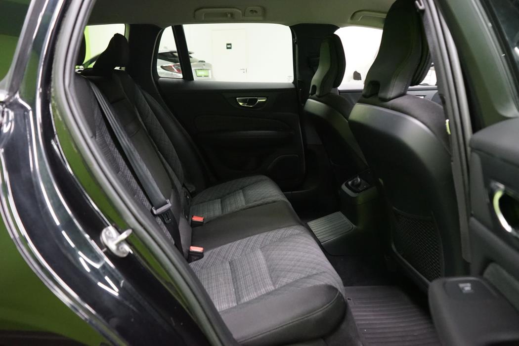 Volvo V60 2022