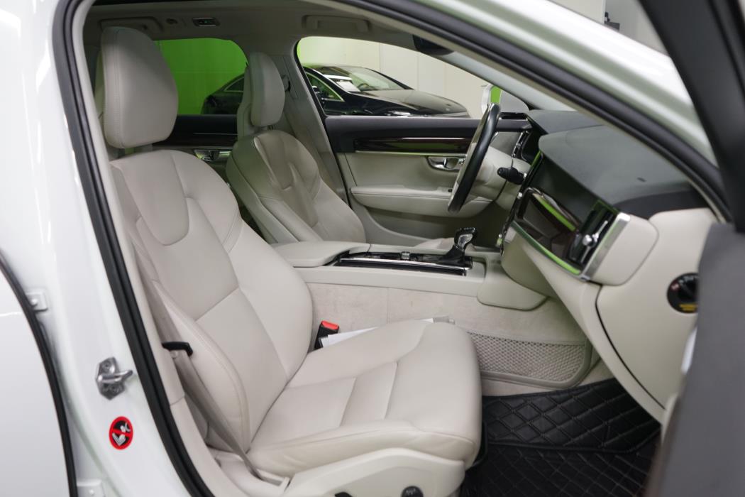 Volvo V90 2016