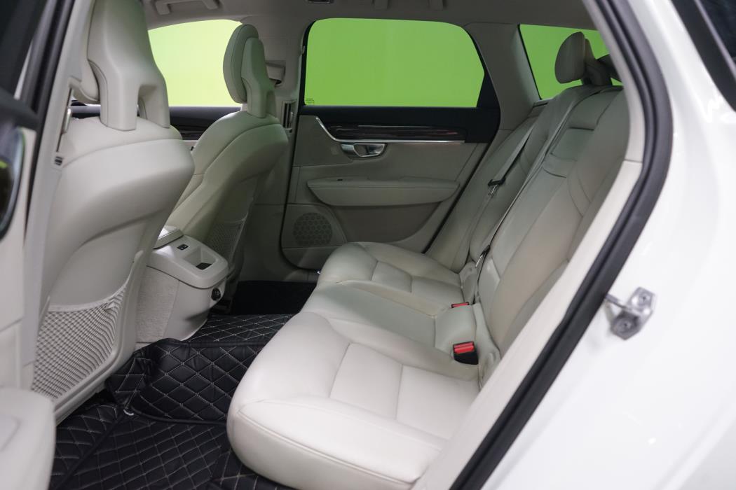Volvo V90 2016