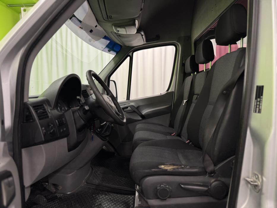 Mercedes-Benz Sprinter 2012