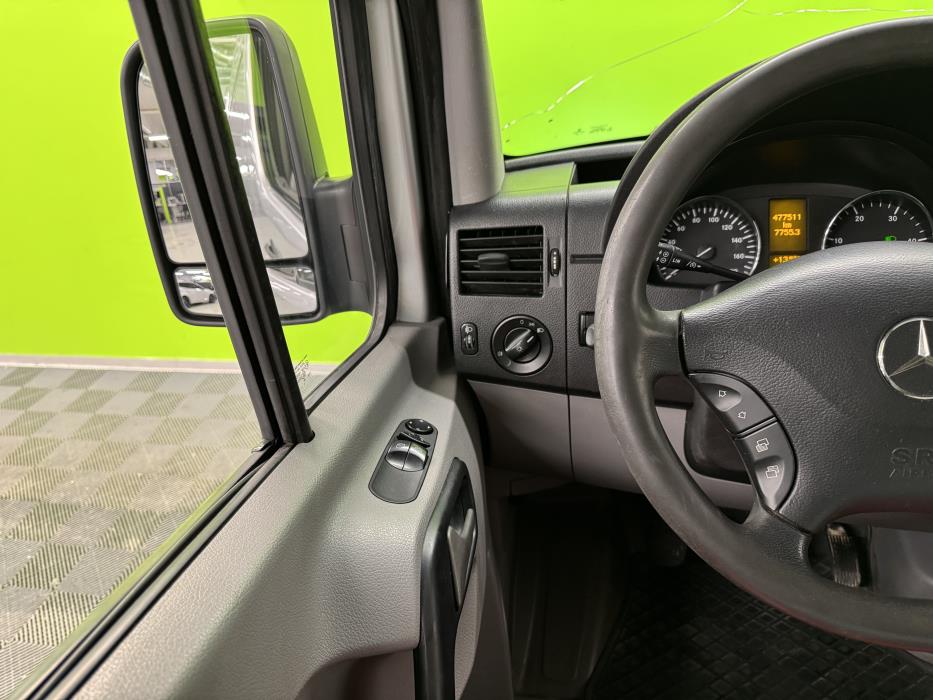 Mercedes-Benz Sprinter 2012