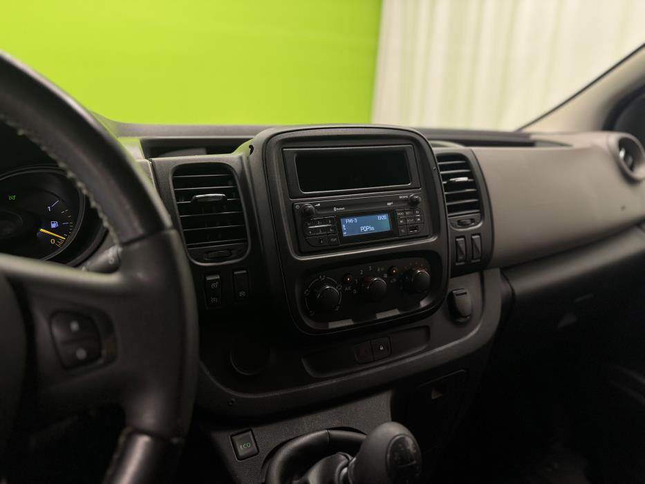 Renault Trafic Passenger 2015