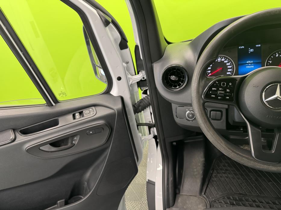 Mercedes-Benz Sprinter 2021