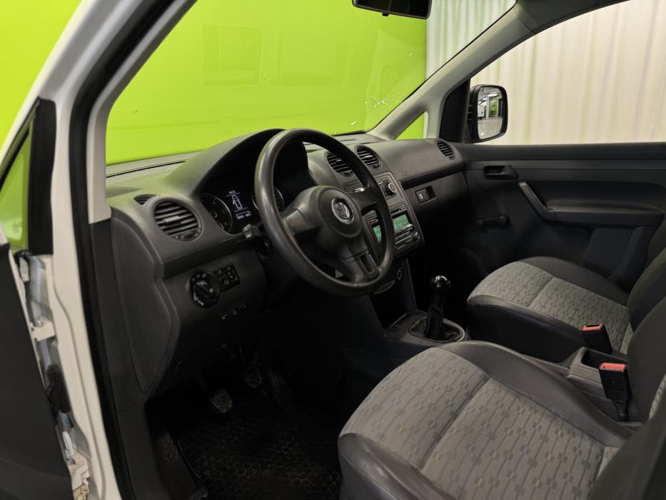 Volkswagen Caddy Maxi 2011