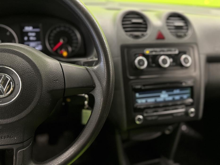 Volkswagen Caddy Maxi 2011