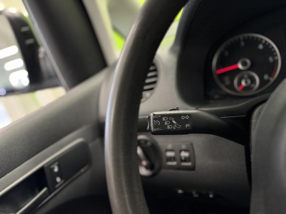 Volkswagen Caddy Maxi 2011