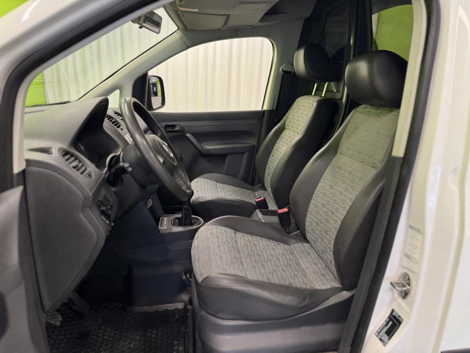 Volkswagen Caddy Maxi 2011