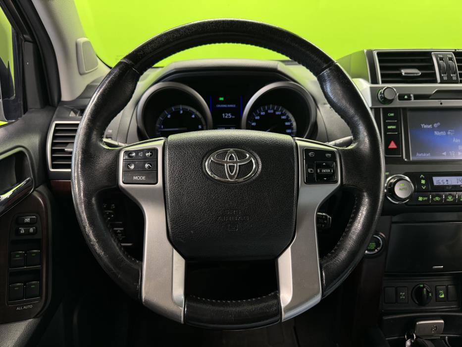 Toyota Land Cruiser 2014