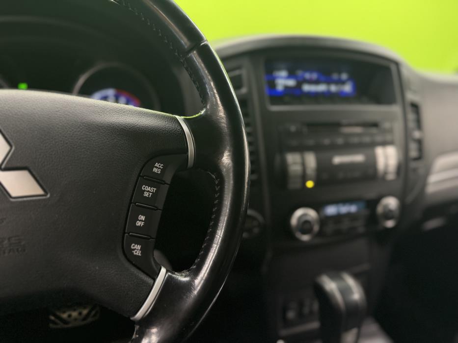 Mitsubishi Pajero 2007