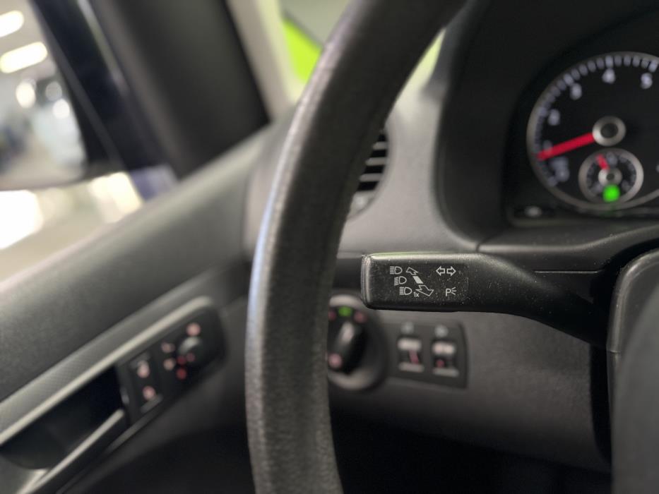 Volkswagen Caddy 2011