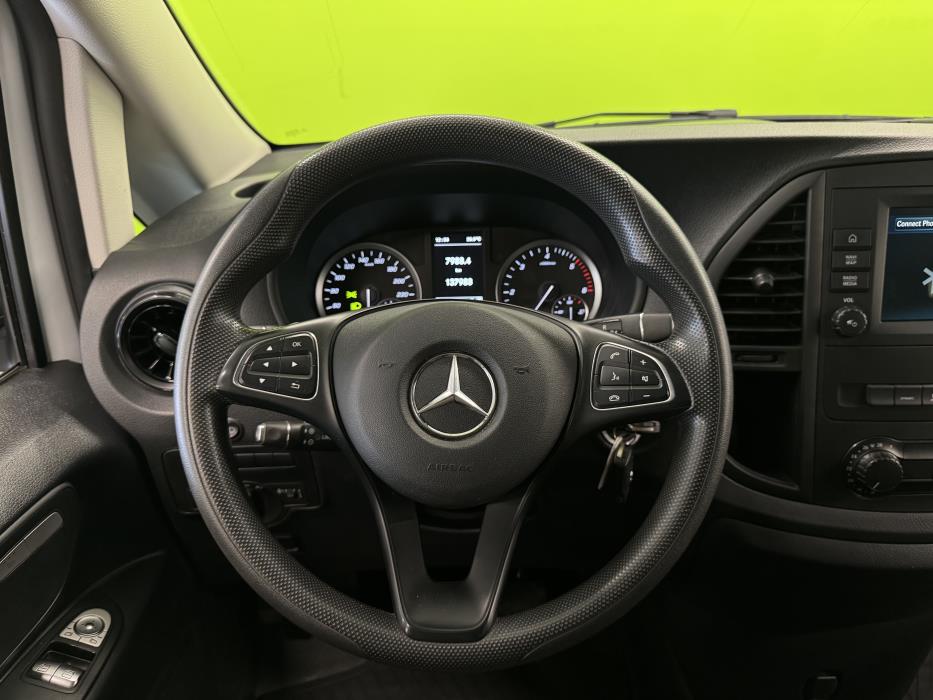 Mercedes-Benz Vito 2023