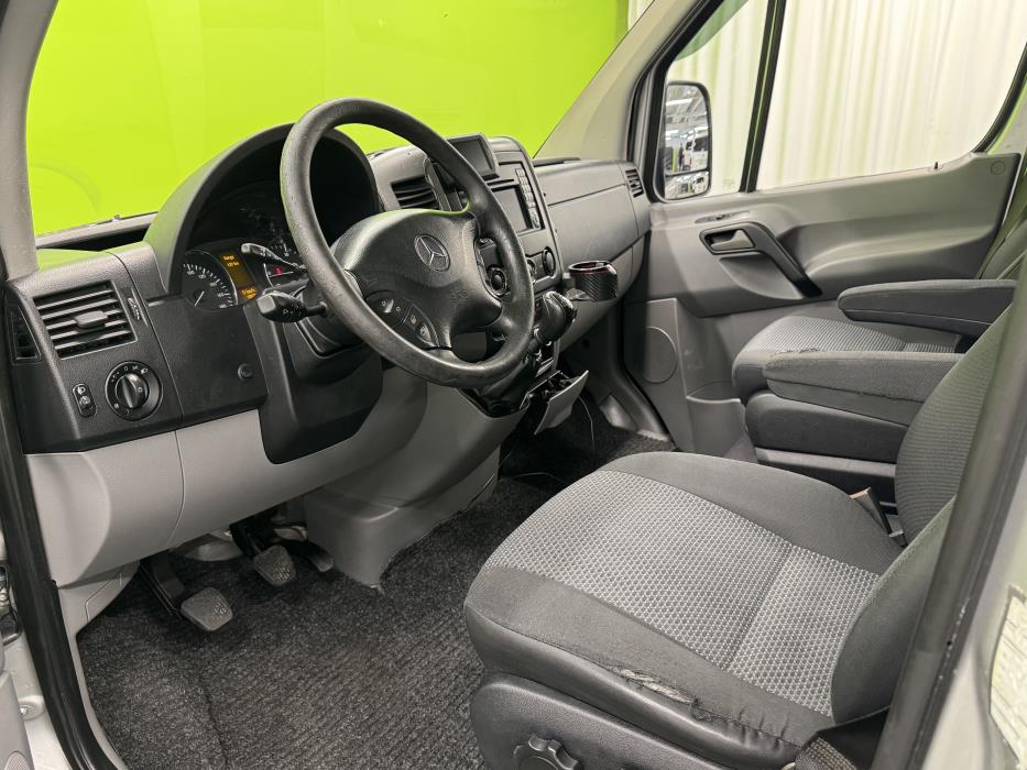Mercedes-Benz Sprinter 2013