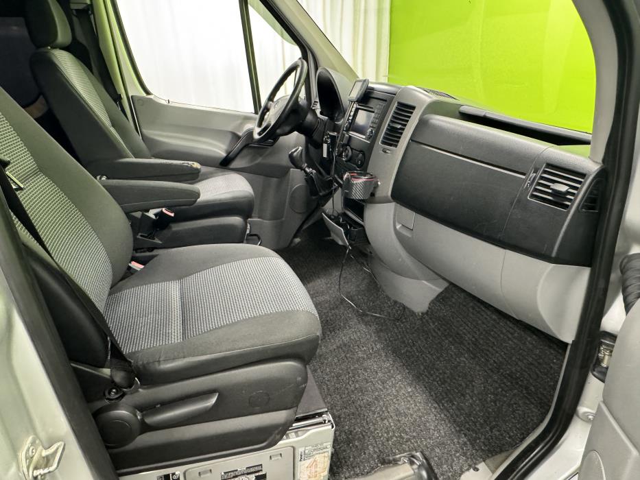 Mercedes-Benz Sprinter 2013