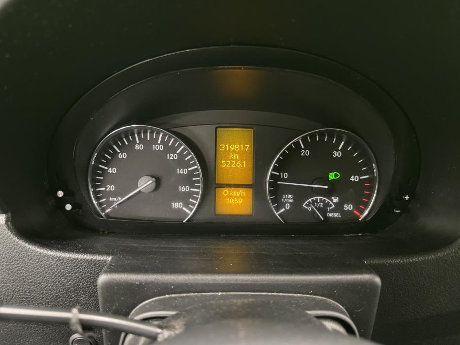 Mercedes-Benz Sprinter 2013
