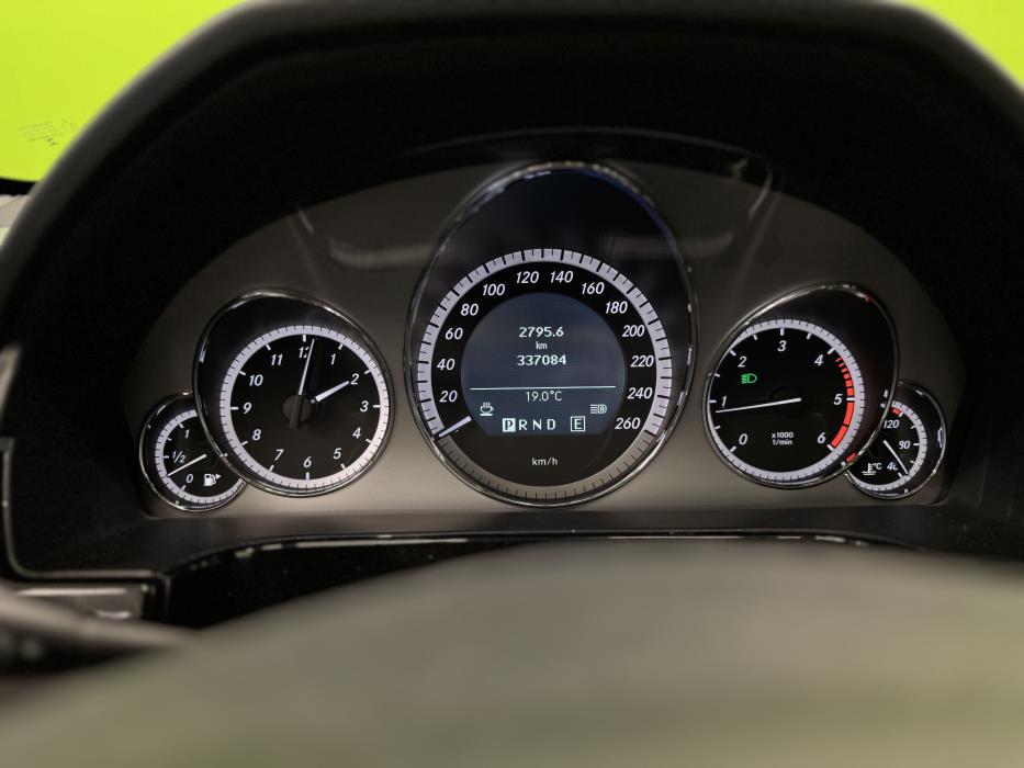 Mercedes-Benz E 2011