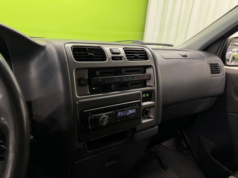 Toyota Hiace 2010