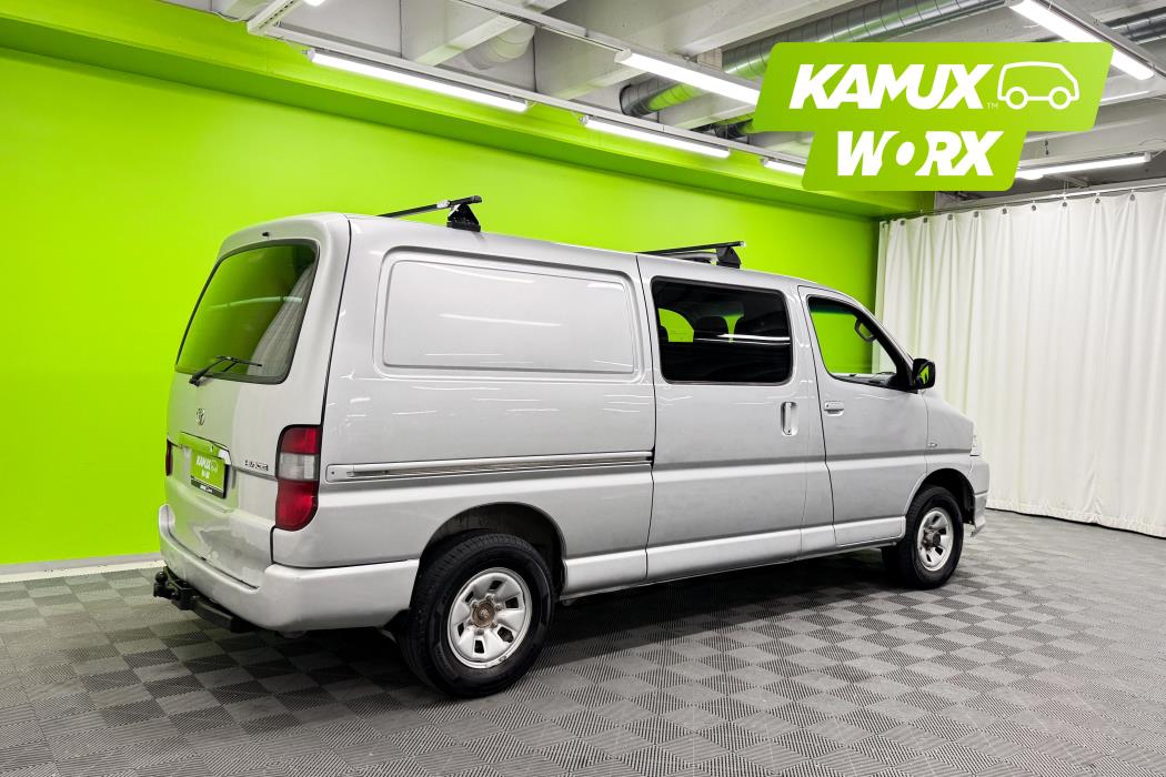 Toyota Hiace 2010