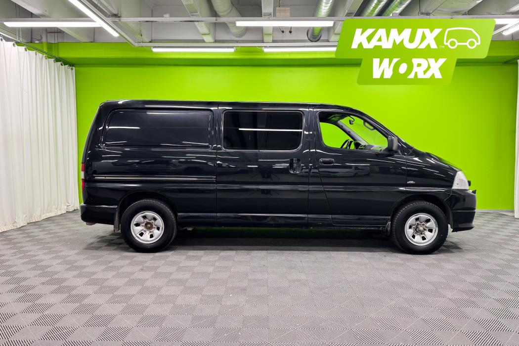 Toyota Hiace 2010
