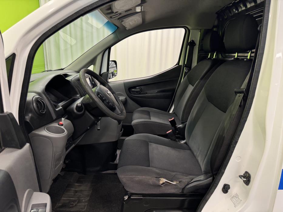 Nissan NV200 2015