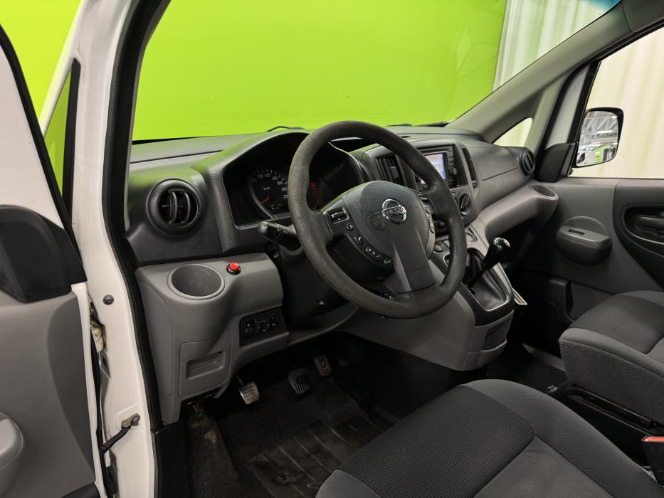 Nissan NV200 2015