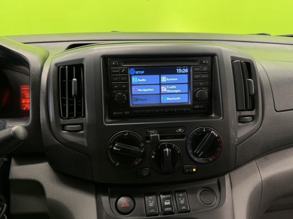 Nissan NV200 2015