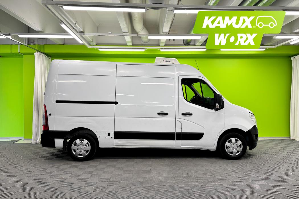 Nissan NV400 2016