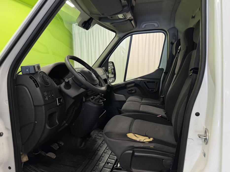 Nissan NV400 2016