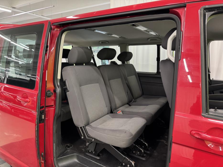Volkswagen Caravelle 2010
