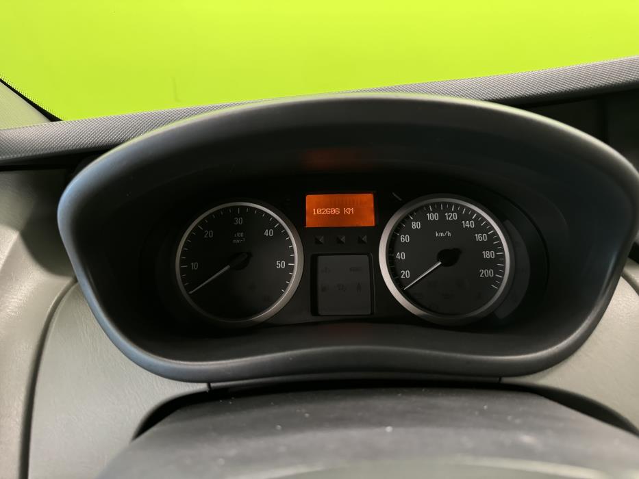 Opel Vivaro 2012