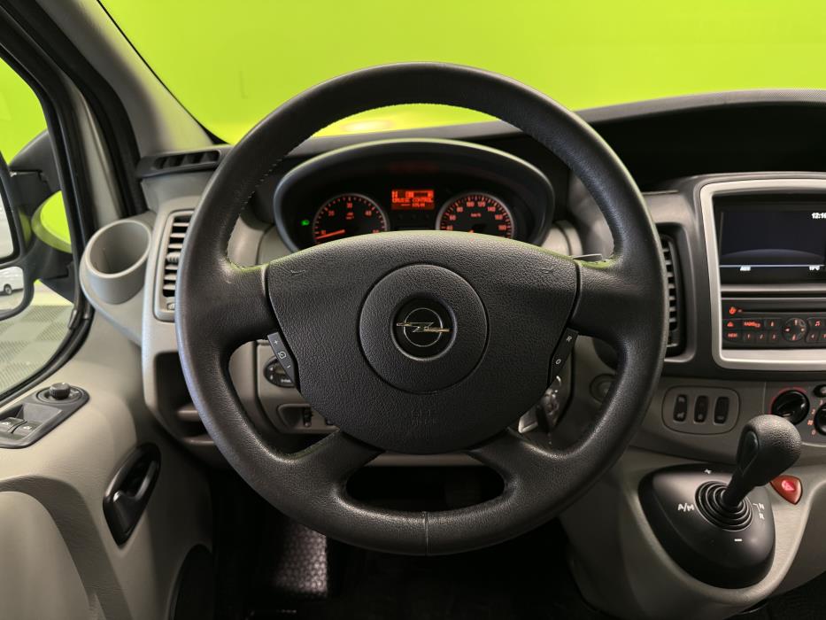 Opel Vivaro 2012