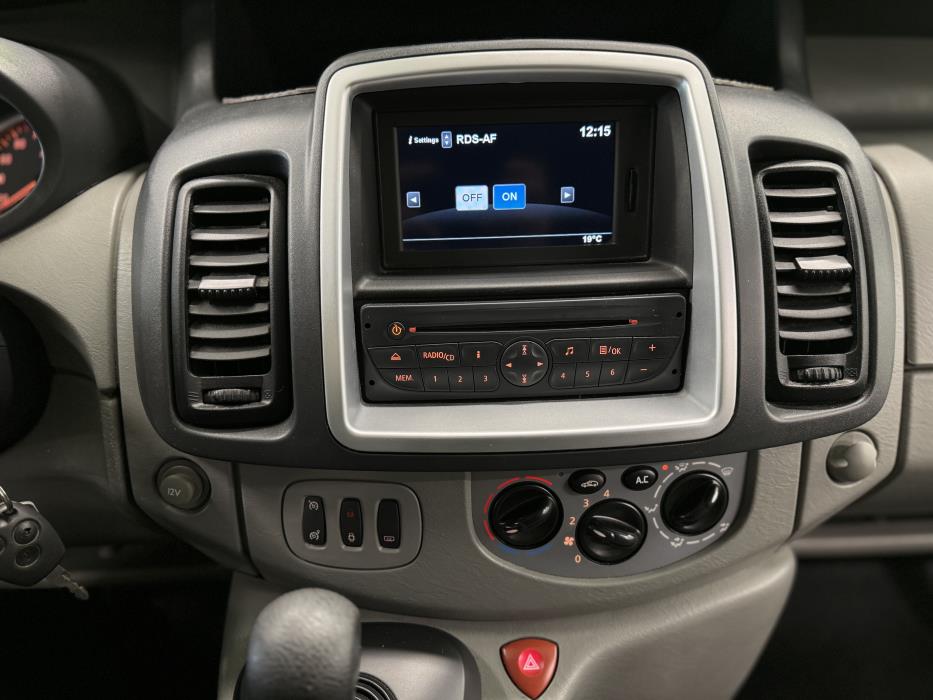 Opel Vivaro 2012