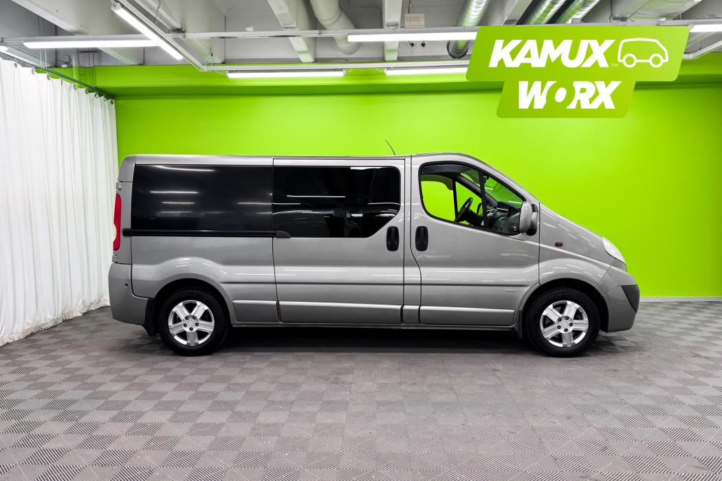 Opel Vivaro 2012