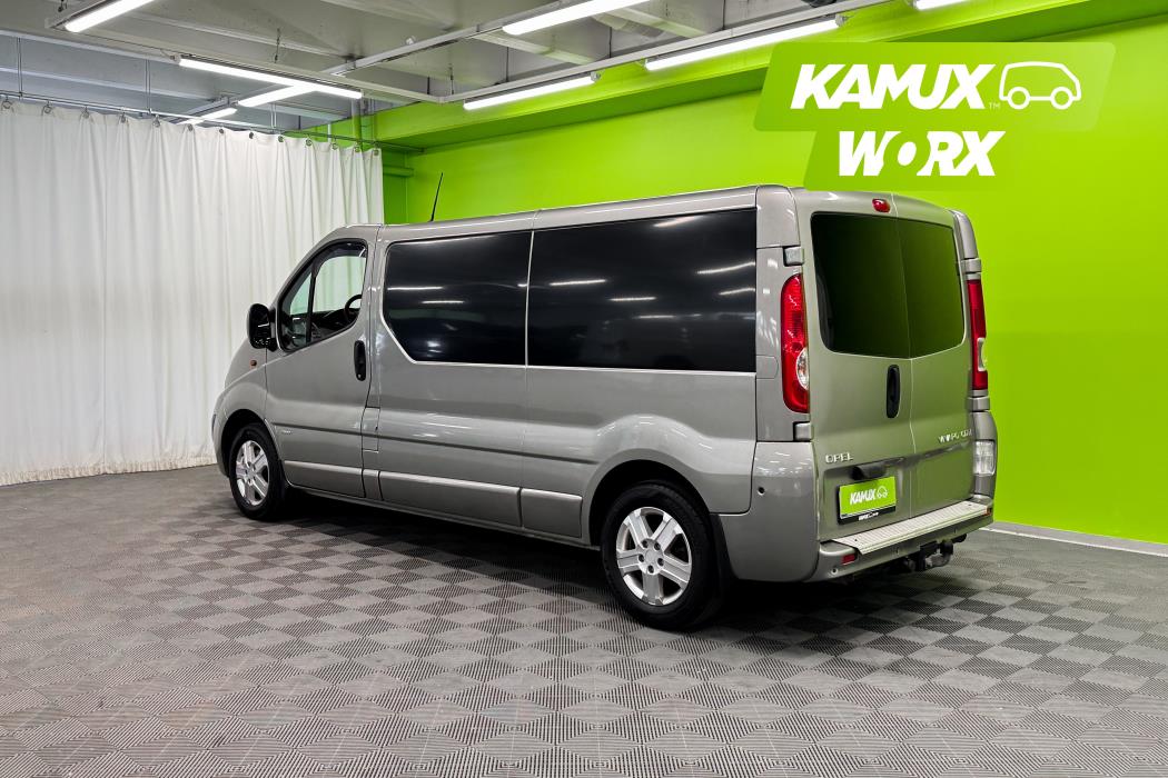 Opel Vivaro 2012