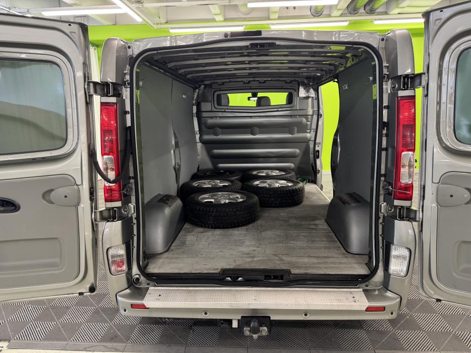 Opel Vivaro 2012