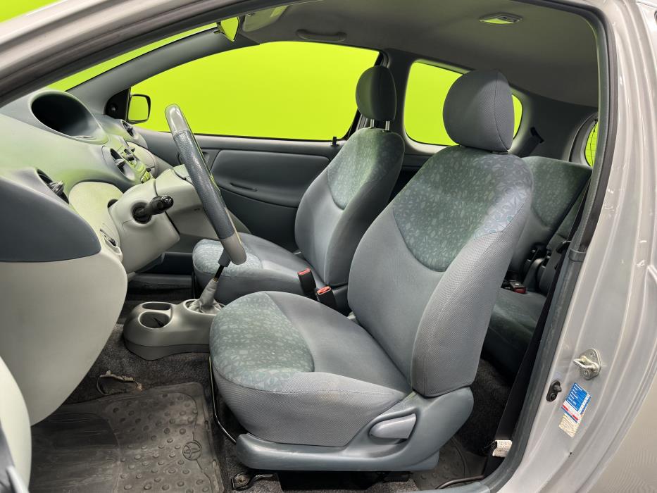 Toyota Yaris 2002