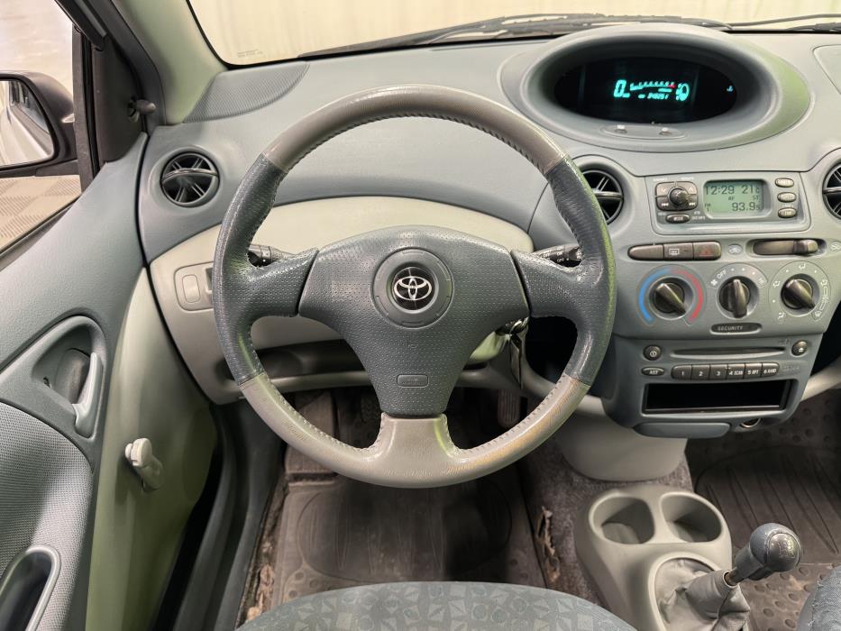Toyota Yaris 2002