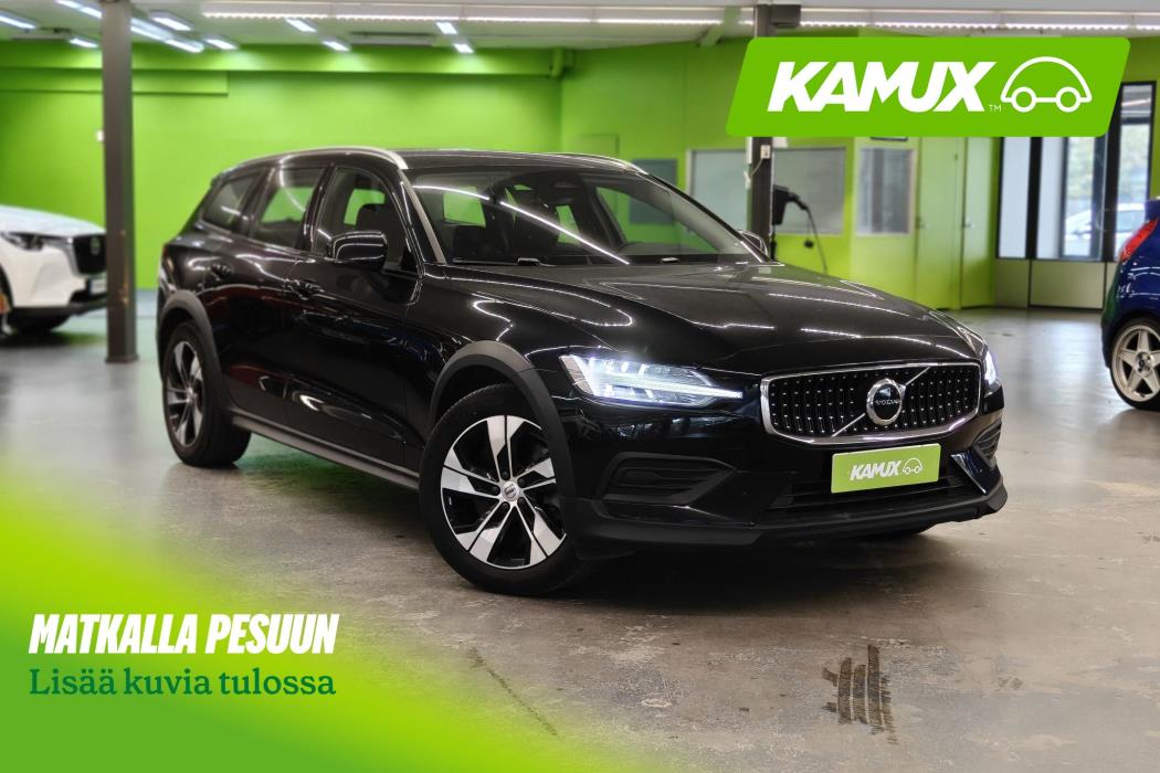 Volvo V60 Cross Country 2023
