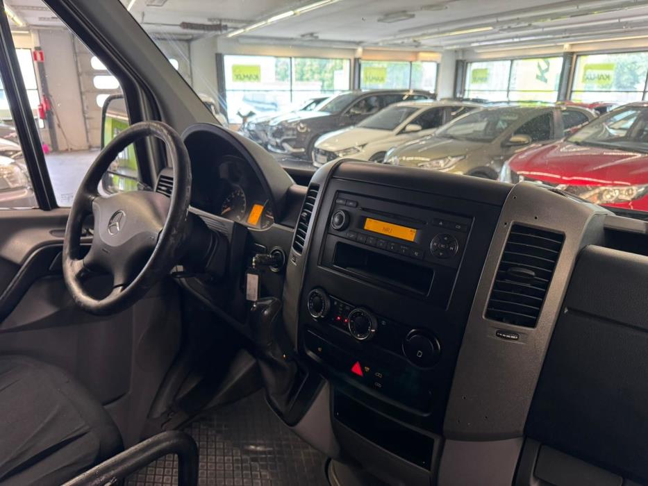 Mercedes-Benz Sprinter 2011
