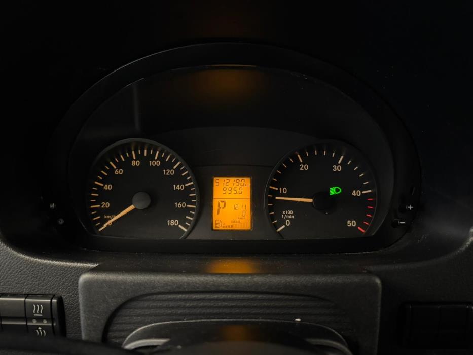 Mercedes-Benz Sprinter 2011