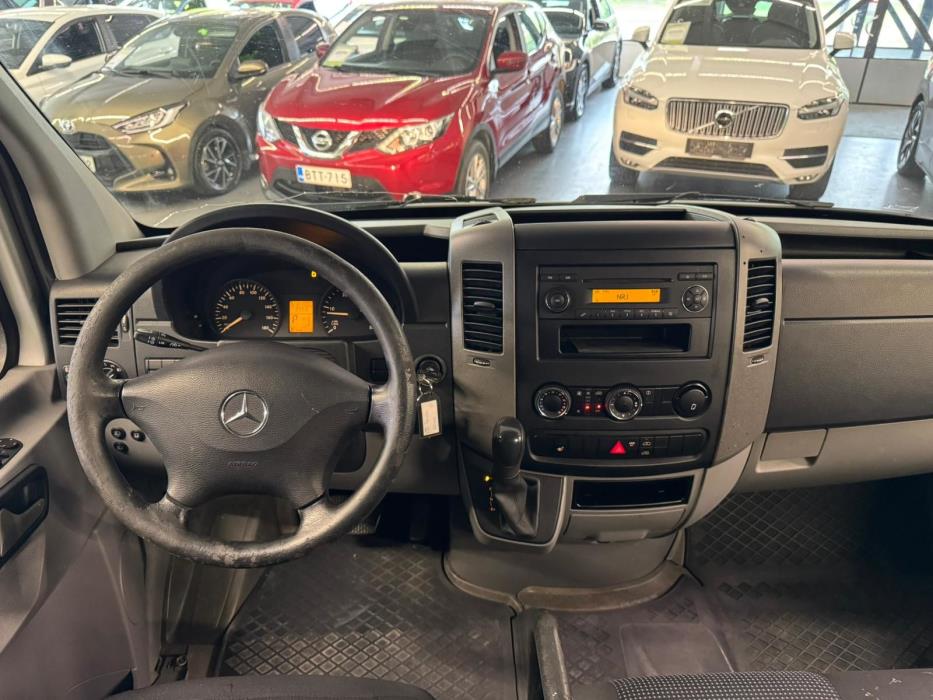 Mercedes-Benz Sprinter 2011