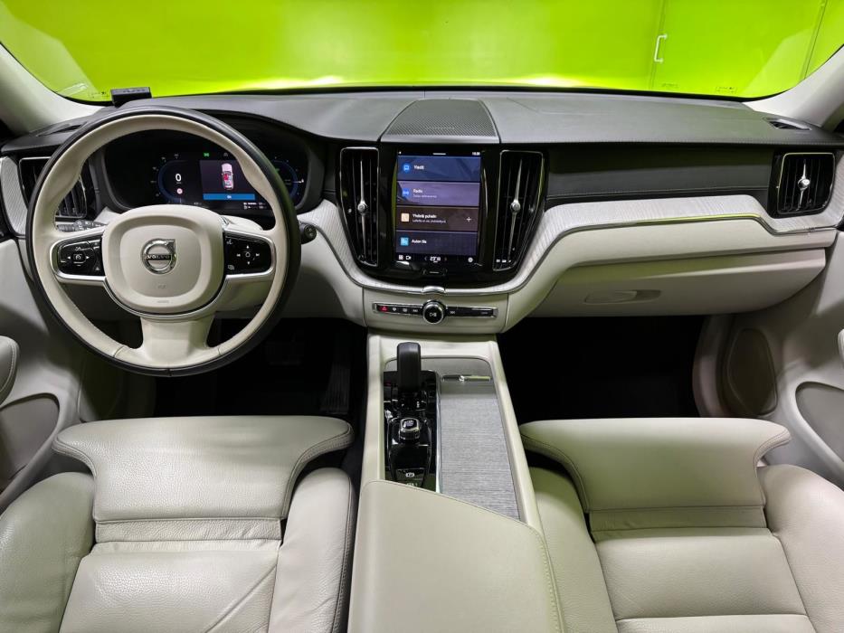 Volvo XC60 2023