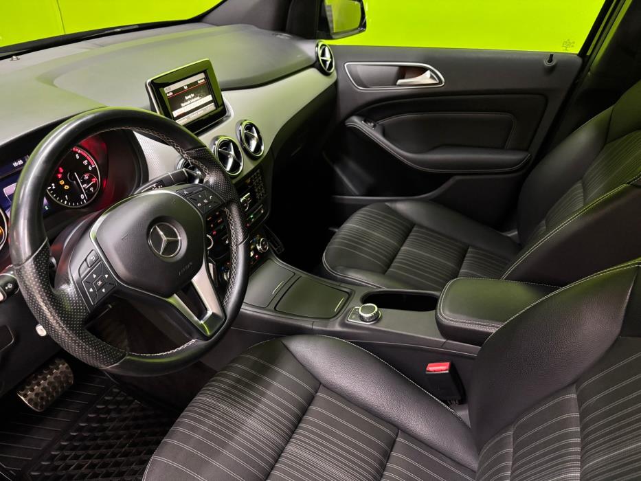Mercedes-Benz B 2015