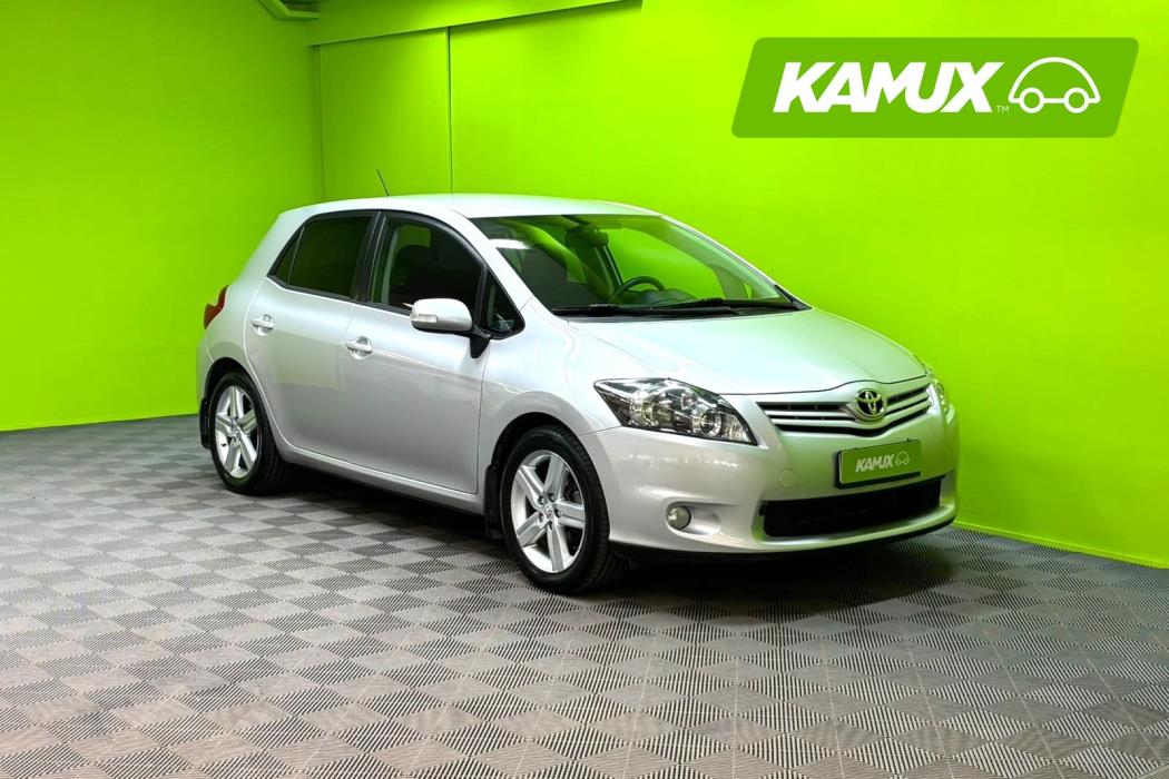 Toyota Auris 2012