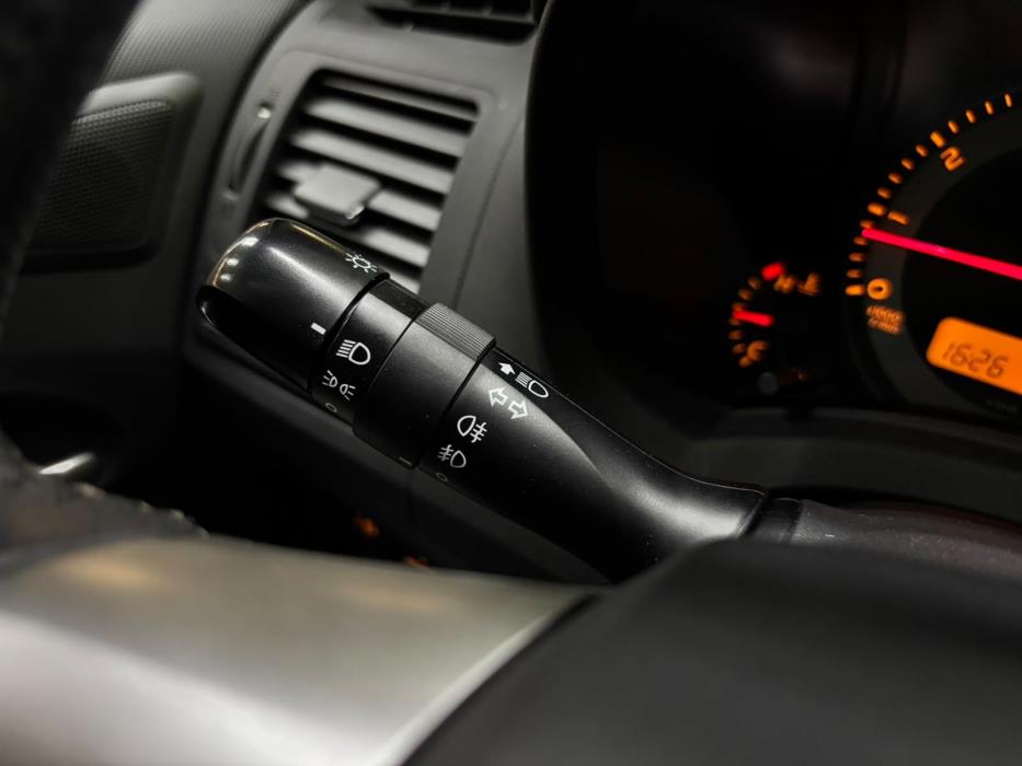 Toyota Auris 2012