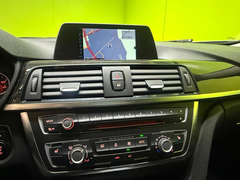 BMW 318 2014