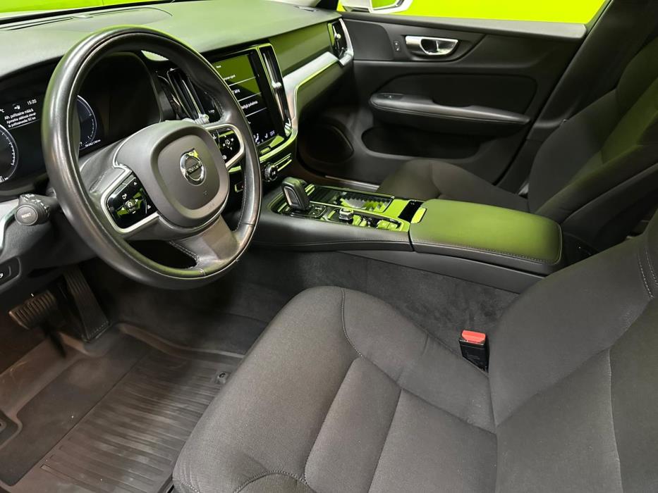 Volvo V60 2021