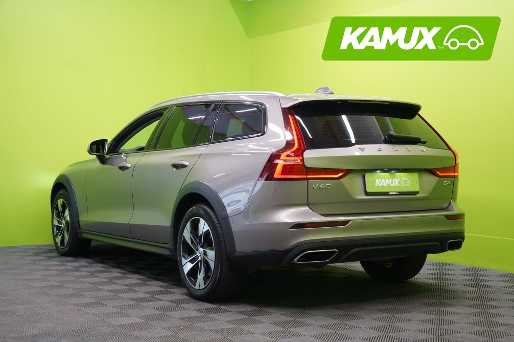 Volvo V60 Cross Country 2020