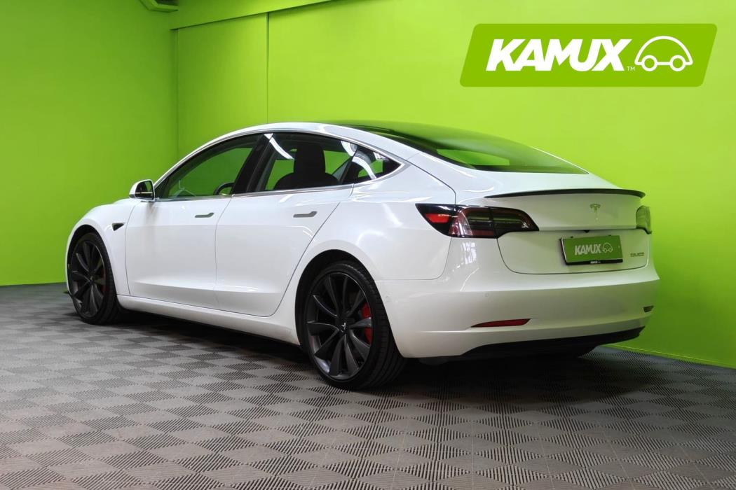 Tesla Model 3 2020
