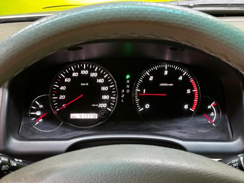 Toyota Land Cruiser 2004