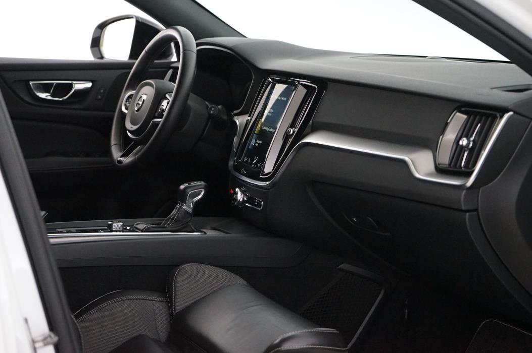 Volvo V60 2019